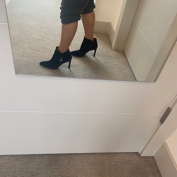 Stuart Weitzman Velvet Booties - Picture 5 of 5